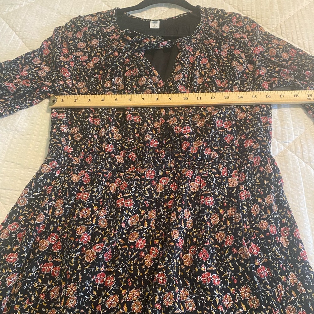 Old Navy Dress Womens Large Black Floral Stretch Waist Bell Sleeve cottagecore - Picture 6 of 10